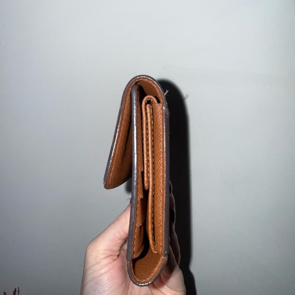 Louis Vuitton Monogram International Sarah Wallet Brown Canvas - Picture 10 of 11